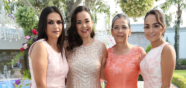 IMG_4823   EDITH,ANA SOFIA,BLANCA,ALE  CON LA PQUEÑA XXIMENA