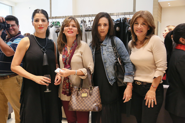 Ana Laura Orozco, Catalina Olea, Gaby Orozco y Elena Bueno