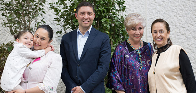 () María Mena, Irma Garduño, Fernando Mena, Gabriela Alcázar y Leticia Cárdenas