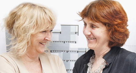 Yvonne Farrell y Shelley McNamara. Imagen: Cortesía Alice Clancy para Pritzker Architecture Prize