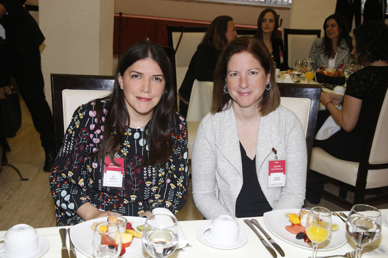 Isa Castilla de Salinas y Sandra Shaddick