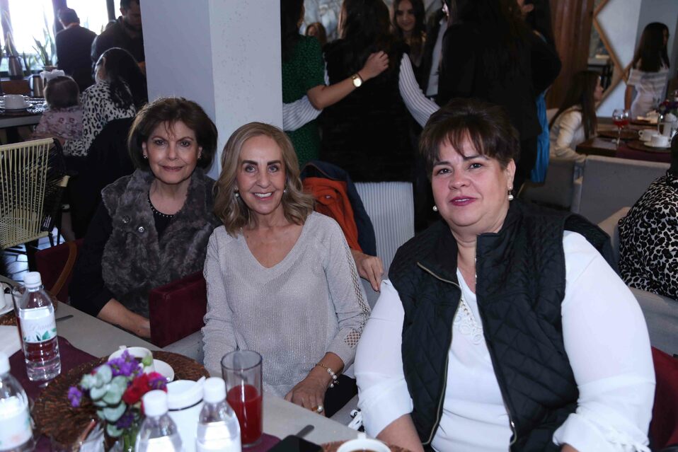 Carmen, Luzma y María Elena