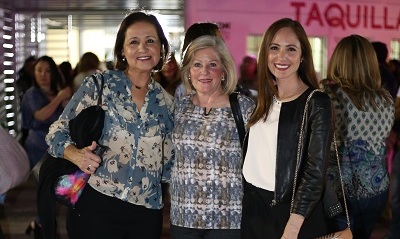 Silvia Flores, Ángeles Treviño y Ángeles Arena