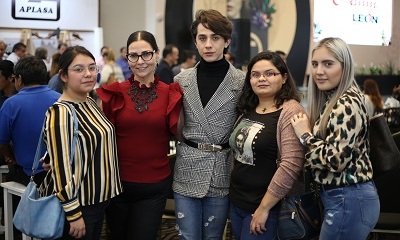 Valeria Pérez, Edith Sierra, César Campos, Liz Posada y Estéfany González