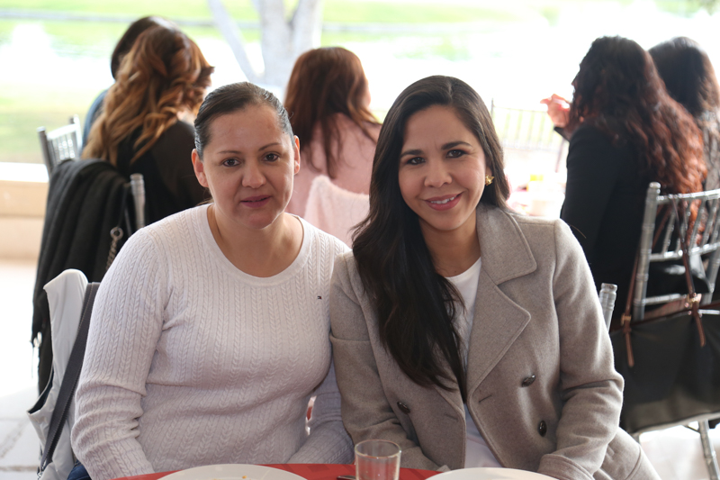 Cinthia y Marcela