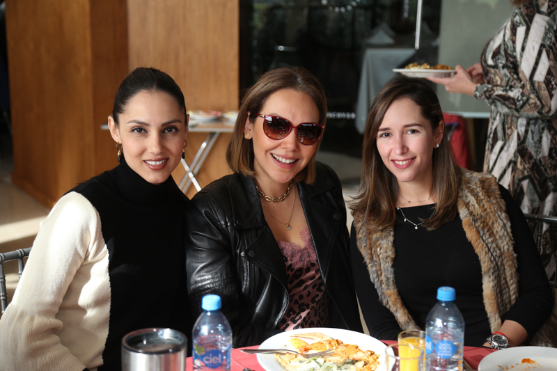 Jackie, Lili y Marifer