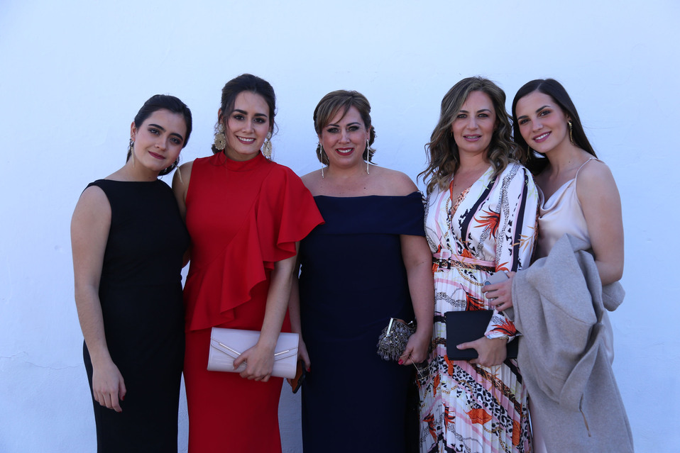Luisa, Natalia, Norma, Michel y Regina