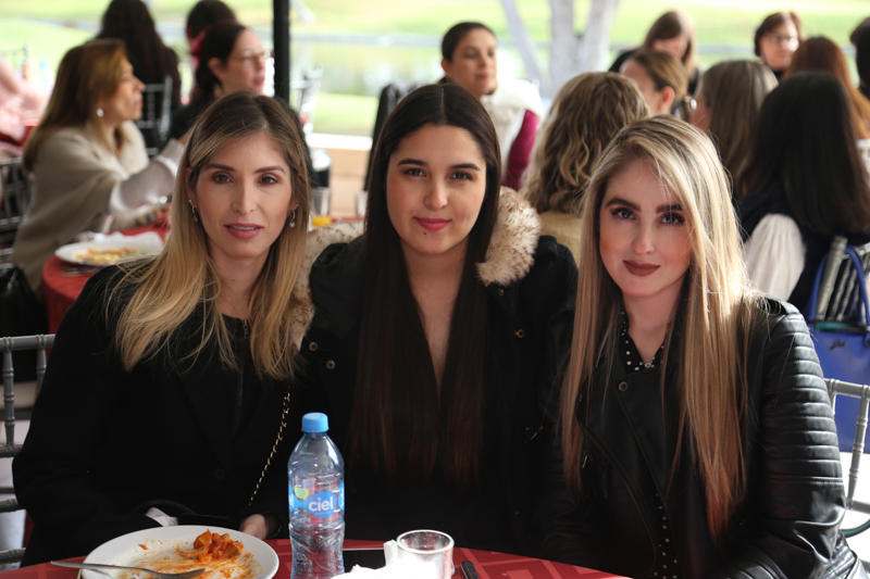Mayela, Alondra y Gaby