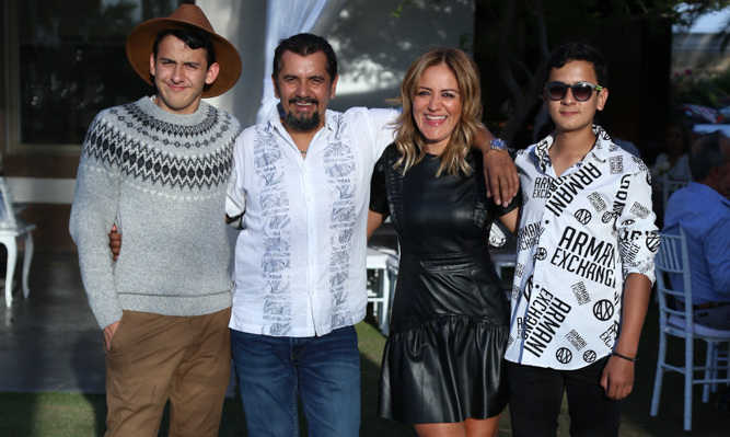 Jorge, Jorge, Hilda y Emilio