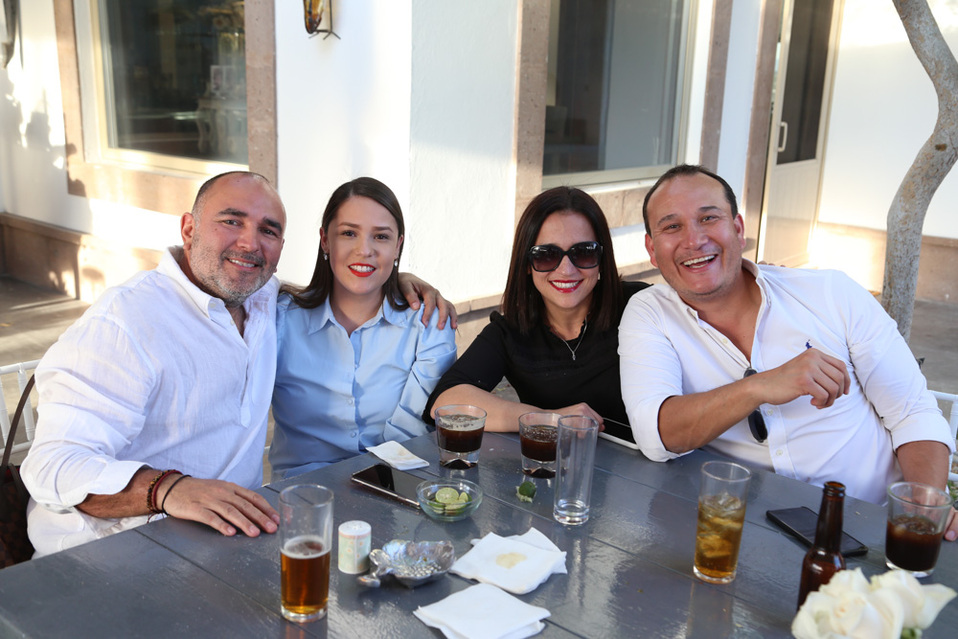 Marcelo, Liz, Lorena y Nabuco