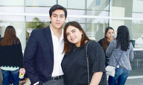 José González y Mariana Morales