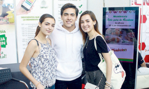 Jennifer Brunel, Diego Trueba Y Odette Brunel