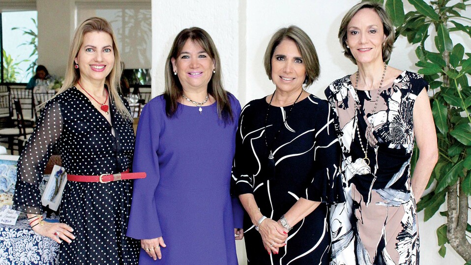 Martha Osorio, Martha Pérez, Tita Pérez y Nena Acevedo/ Foto: José Chang