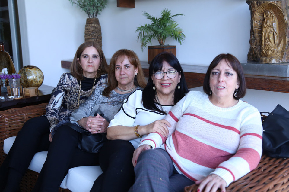 Lupita, Dora y Olivia