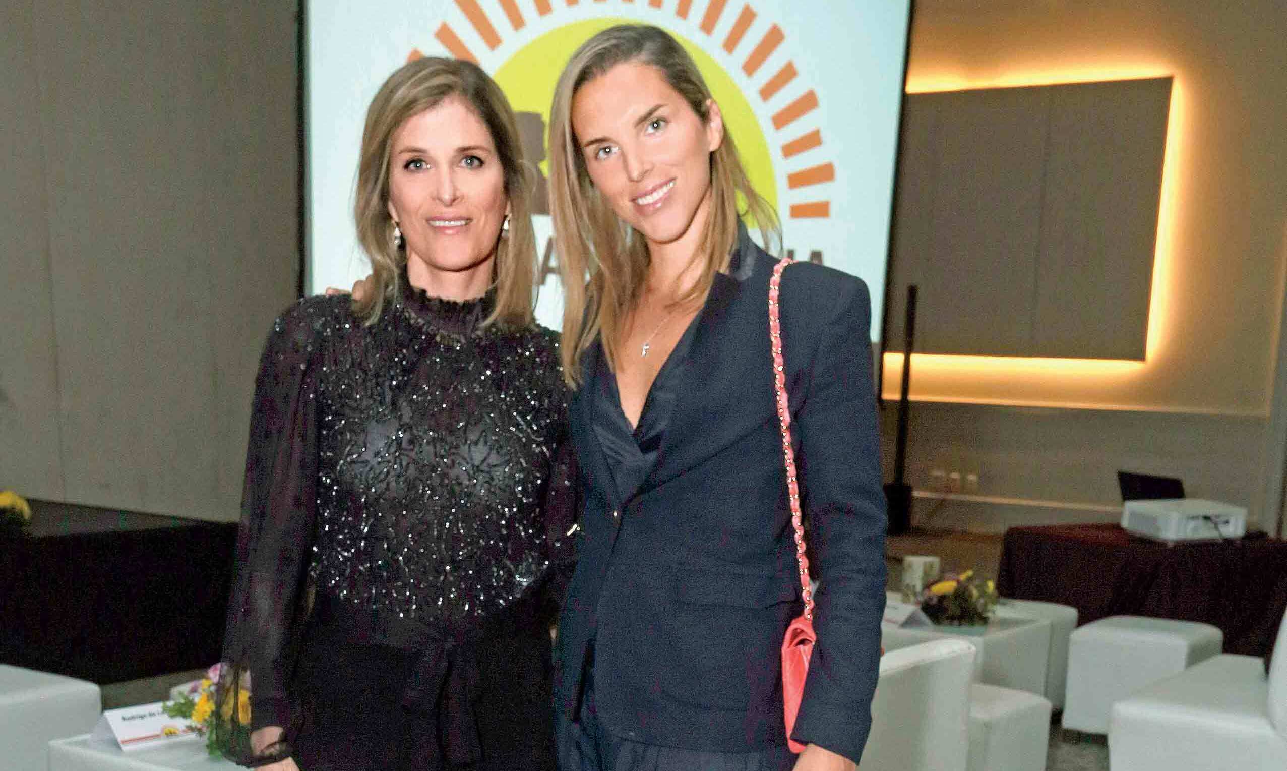 Cristina Sada de Zorrilla y Paulina Zorrilla