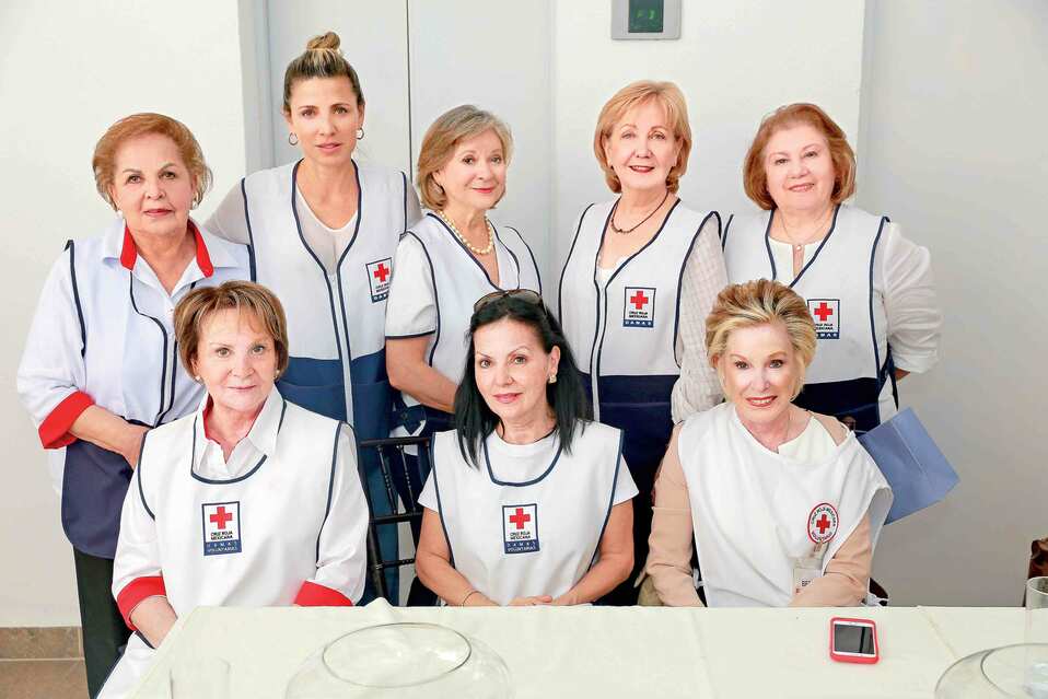 Blanca Calderón de González, Vero Peña de Milmo, Alejandra Ibarra, Hilda Elisa de Herrera, Yolanda Treviño, Irma Luz de Welsh, Margarita Ortiz de Eliz
