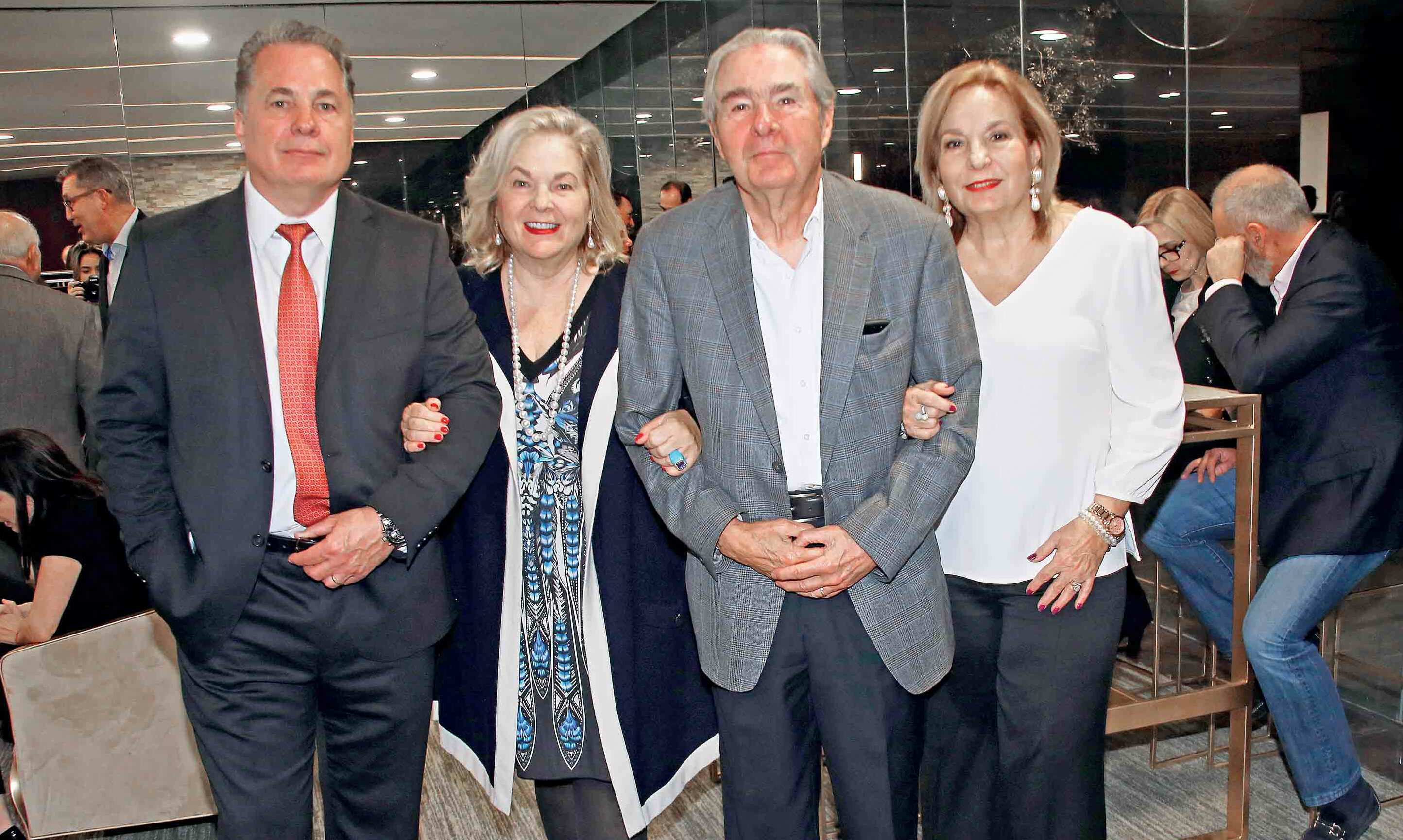 Eduardo Melo, Liliana Melo de Sada,  Adrián Melo y Blanca Melo de Sotomayor
