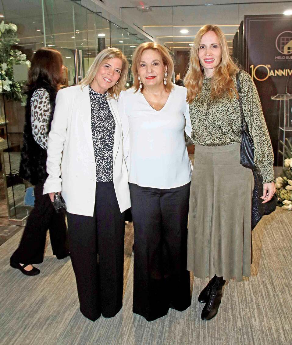 Catalina Erhard, Blanca Melo de Sotomayor y Gaby Sotomayor de Préstamo