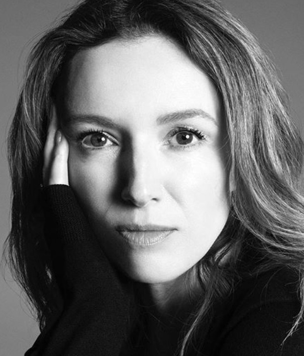 Clare Waight Keller fue la primer mujer en tener tan codiciado puesto (Foto: Instagram)
