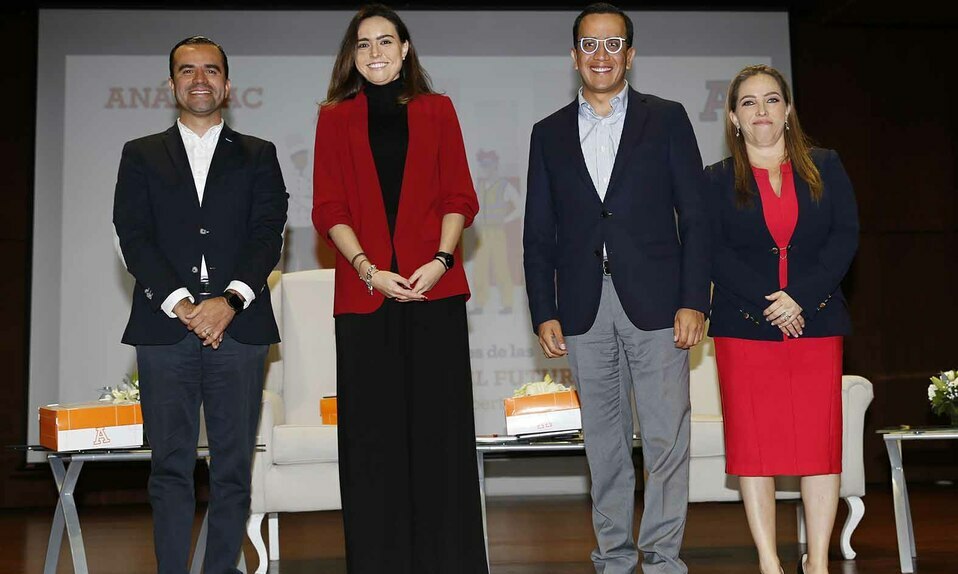Mariana Rojas, José Mata y Maria José Jiménez