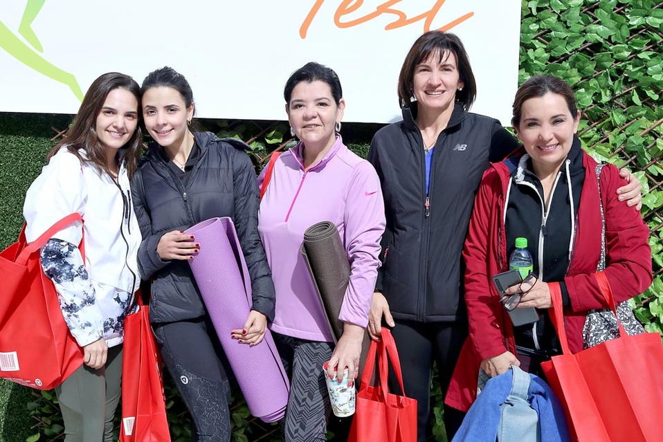 Geno, Marlén, María Elena, Geno y Norma