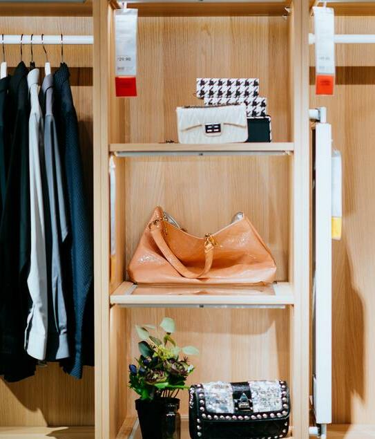 Sé productiva esta cuarentena y ordena tu clóset (Foto:Unsplash)