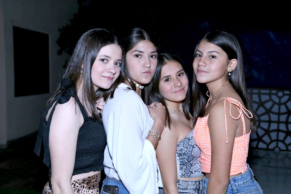 Daniela, Ana, Daniela y Ana Cris