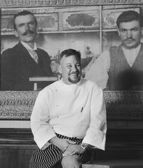 “TRES GENERACIONES QUE HEMOS ESTADO CREANDO E INNOVANDO RECETAS QUE HAN PERMITIDO SEGUIR EN EL GUSTO DE LOS CLIENTES”. Ángel García Foto: José Chang