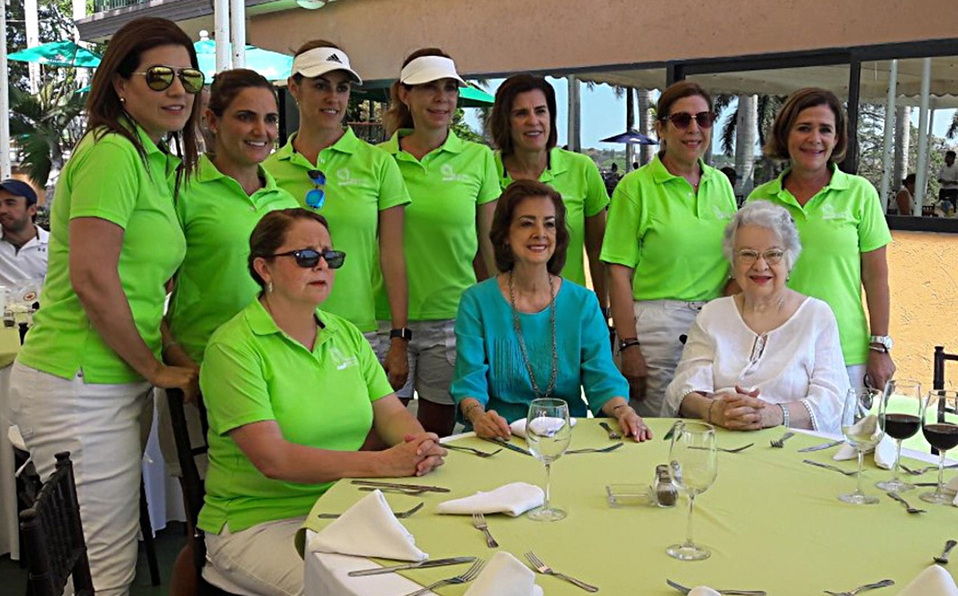 Macarena Mariel, Bety Ladaga, Anya Elizondo, Lupita Gómez, Elsa Treviño, Pinina Altamirano, Martha Treviño, Ileana Govela, Carmela Pumarejo y Elda de 