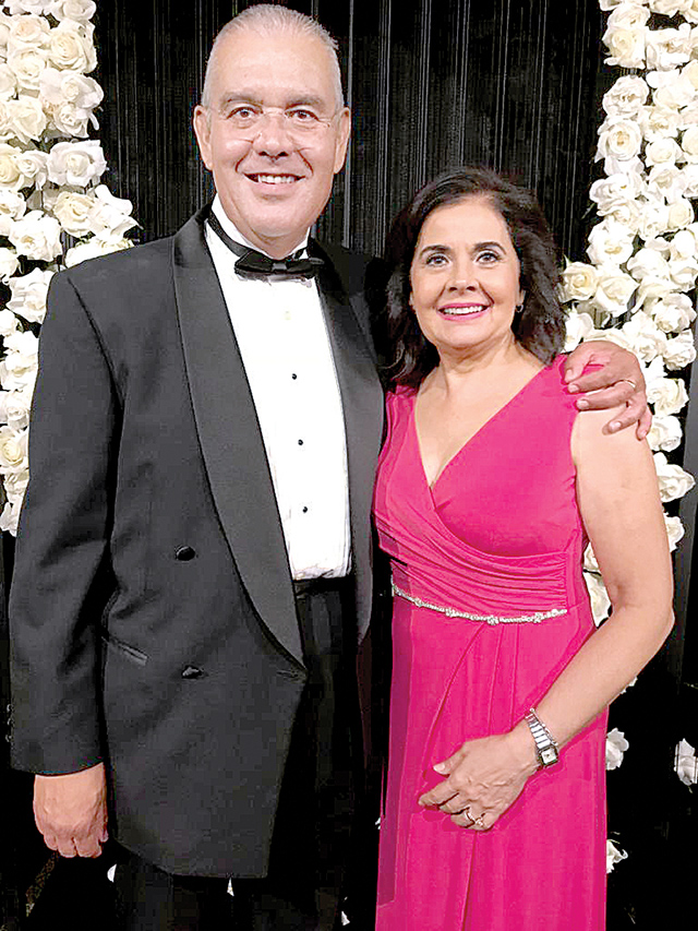 Arturo Treviño y Paty Manaotou De Treviño