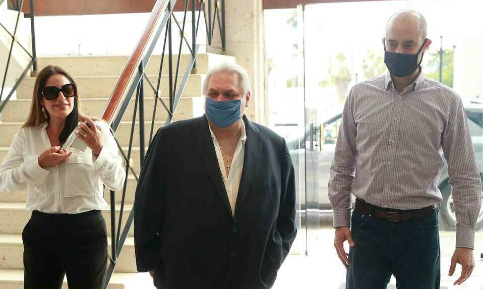 Ale Hinojosa de Gutiérrez, Carlos Bremer y Miguel Treviño