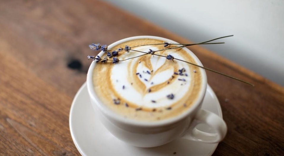 Receta: Latte de Lavanda para calmar los nervios (Foto: Instagram)