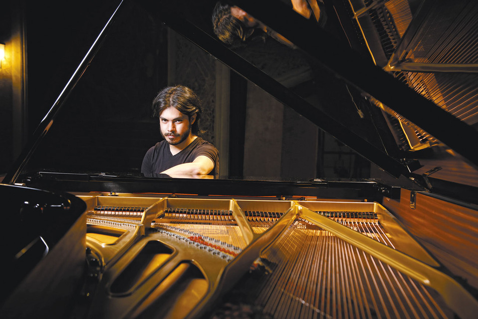 Ricardo Acosta 6