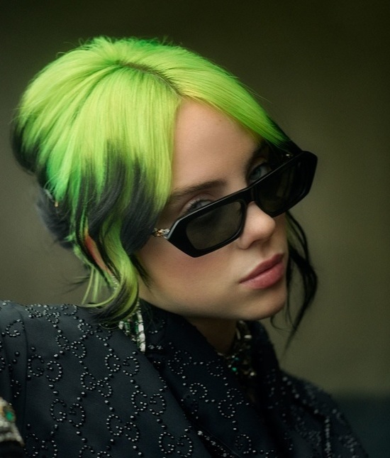 Billie Elilish se quita la ropa en video para dar un fuerte mensaje (Foto: Instagram @billieeilish)