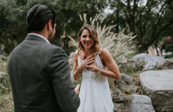 Con una sesión como pretexto, el novio preparó la sorpresa / Foto: EFEGE Photography