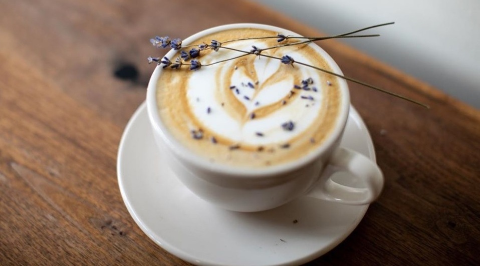 Receta: Latte de Lavanda para calmar los nervios (Foto: Instagram)