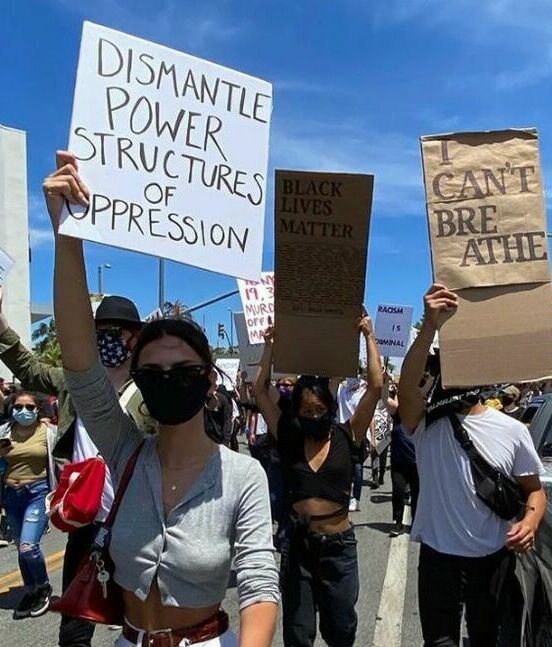 Celebridades que salieron a la calle para protestar por #BlackLivesMatter/Foto: Instagram @emrata