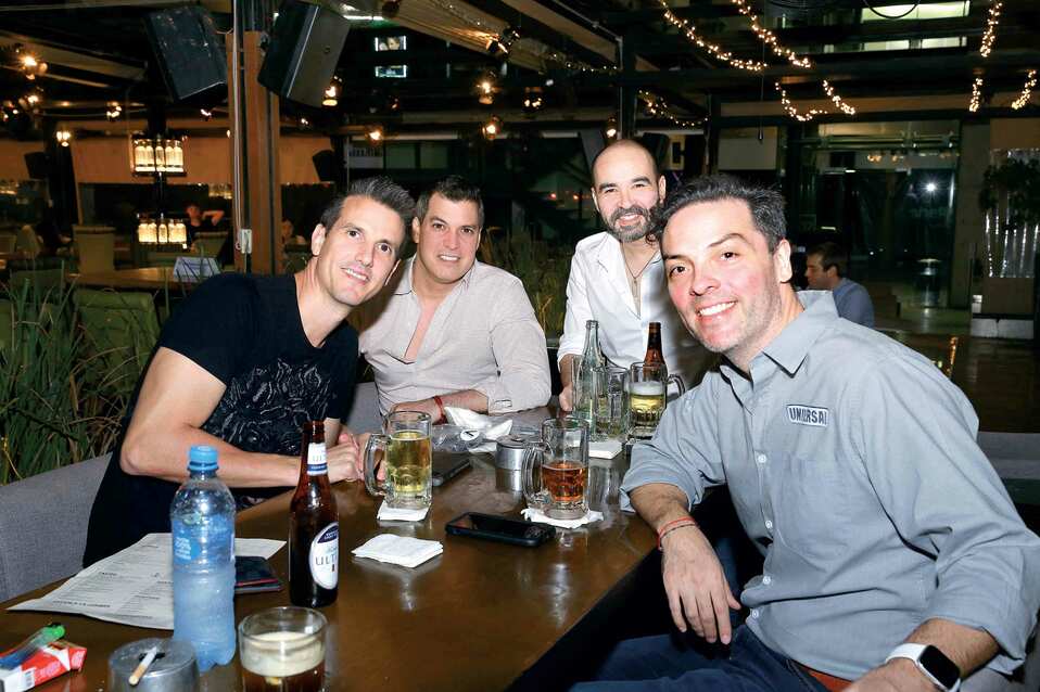 Iván Valencia, Alejandro Ferrara, Carlos Guerra y Gerardo Correa