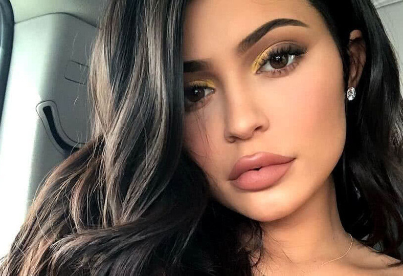Celebridades más ricas del mundo; sale la lista de Forbes, liderada por Kylye Jenner (Foto: Instagram @kyliejenner)