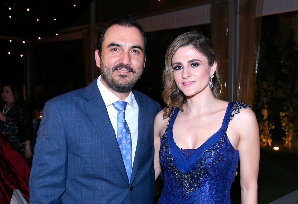 Enrique y Dora