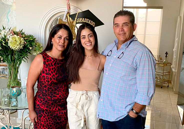María Mónica Mireles y sus compañeros de PrepaTec Laguna celebraron su graduación (Fotos: Cortesía)