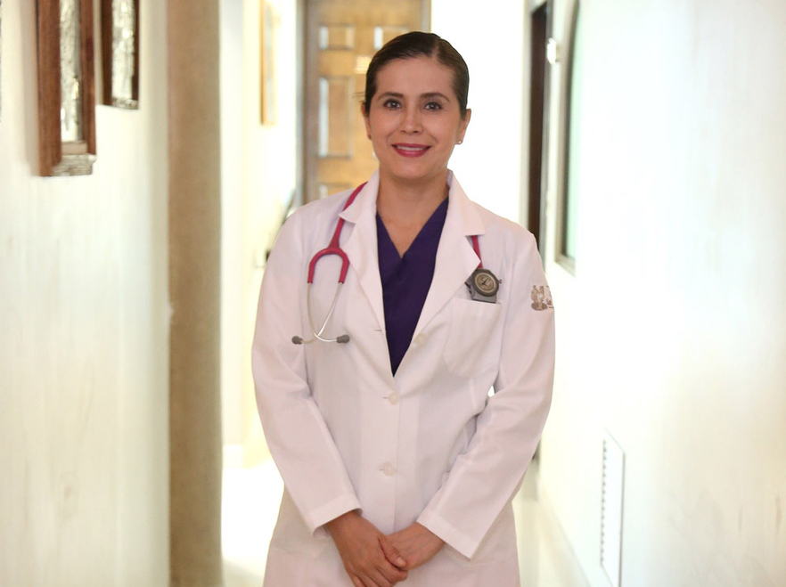 La doctora Violeta Rodríguez ayuda a superar la pandemia por Covid-19 (Foto: Vayron Infante)