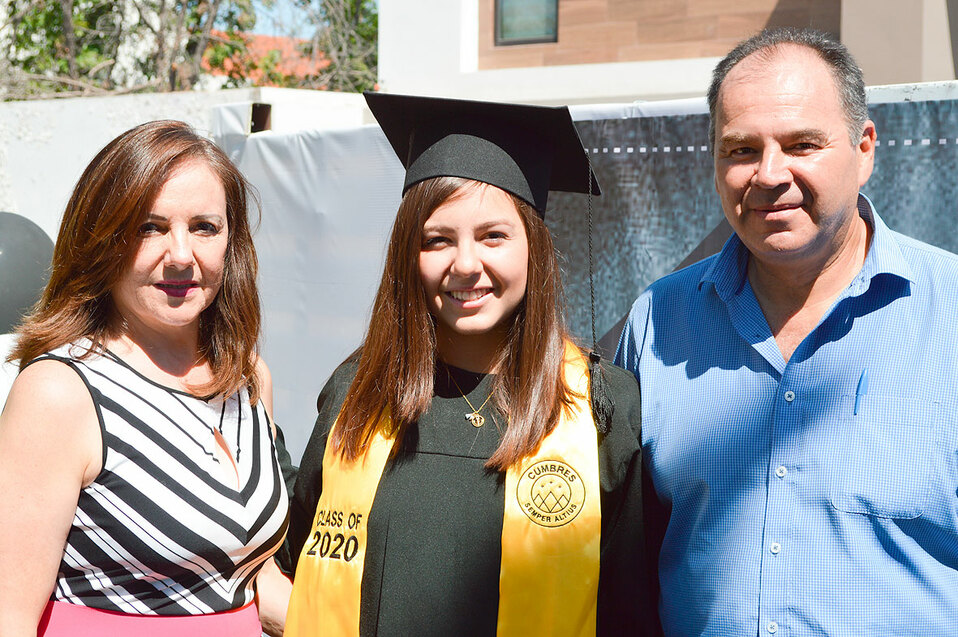 María Luisa, Ana Cris y Javier