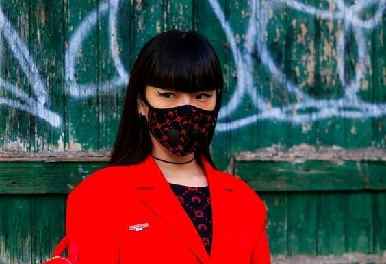 No todas las mascarillas son iguales, entérate de cómo debes usarlas y elige la que más te guste.