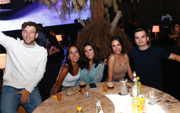Adrián Guerra, Cordelia Herrera, Carolina Lambretón, AÍda González y Patricio Ayala