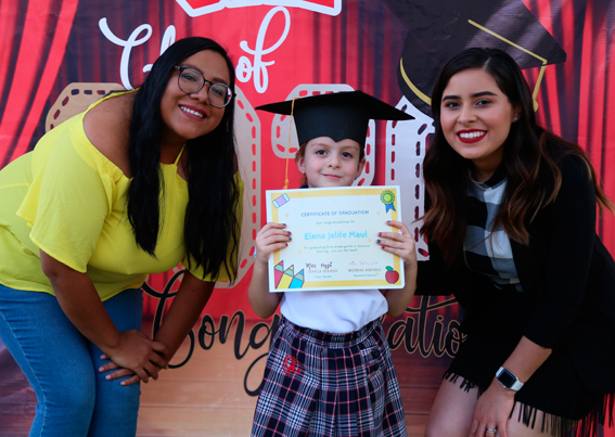MISS BRISS, ELENA Y MISS HYPI