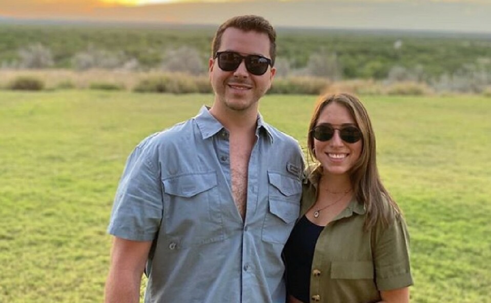 Jorge Gámez junto a Paulina De la Garza y un grupo de amigos recorrieron en un safari el rancho La Anacahuita, ubicado en Lampazos, para apreciar la b
