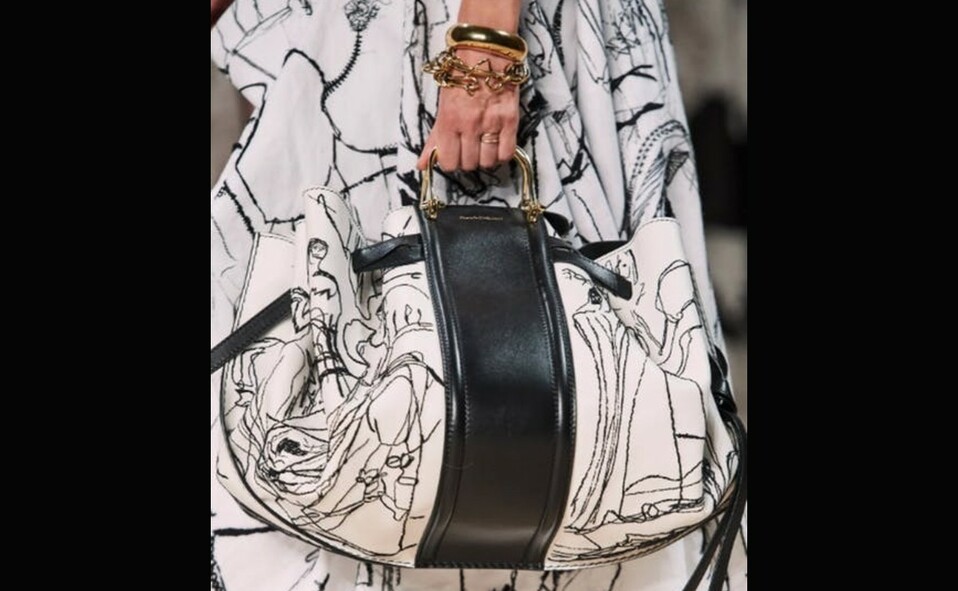 Lady like / Alexander McQueen