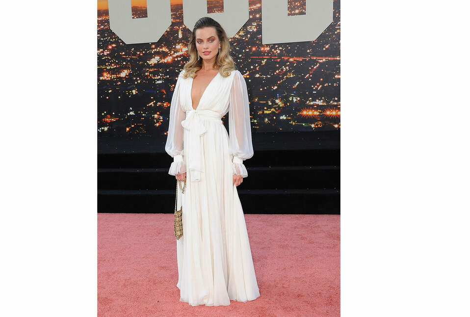 Margot Robbie en el estreno de 'Érase una vez en Hollywood' en un vestido Chanel (Shutterstock).