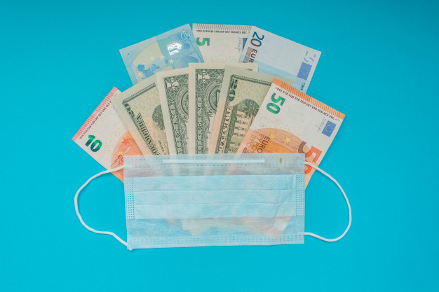 Después de manipular billetes y monedas, es fundamental seguir con las medidas preventivas como el lavado de manos